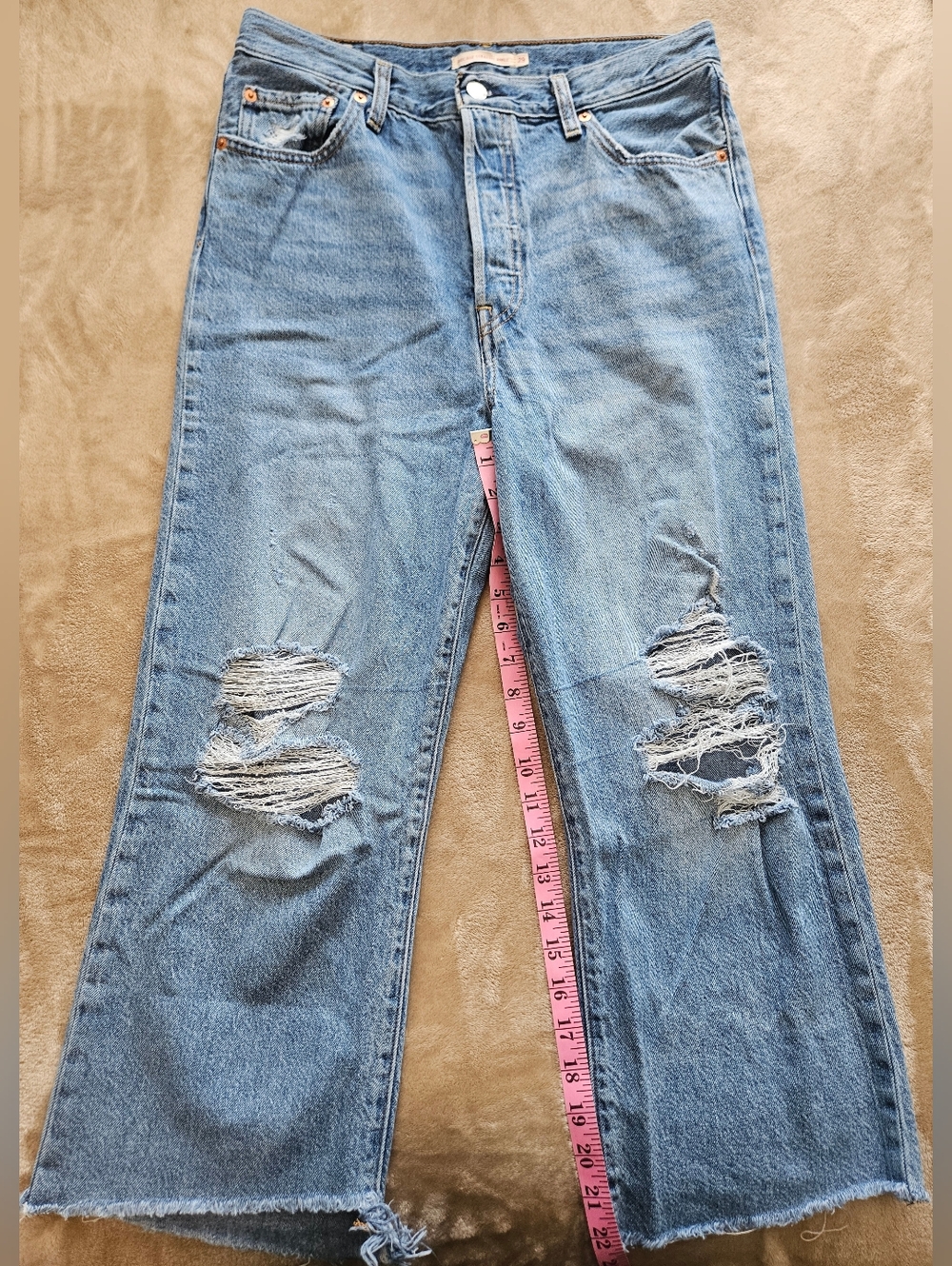 Size 29 Levis Ribcage Distressed Denim Jeans